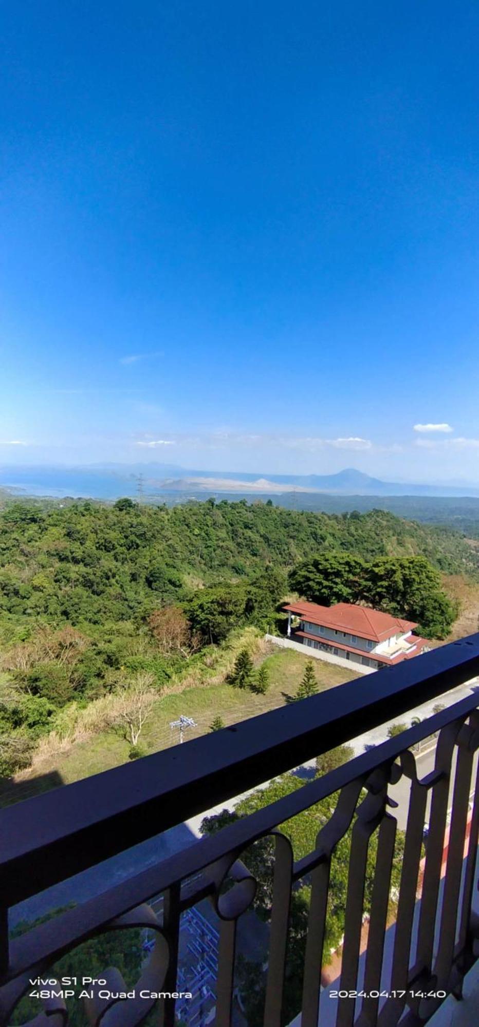 Splendido Tagagtay Taal Lake Staycation Free Parking Netflix No Free Pool Tagaytay City Exterior foto