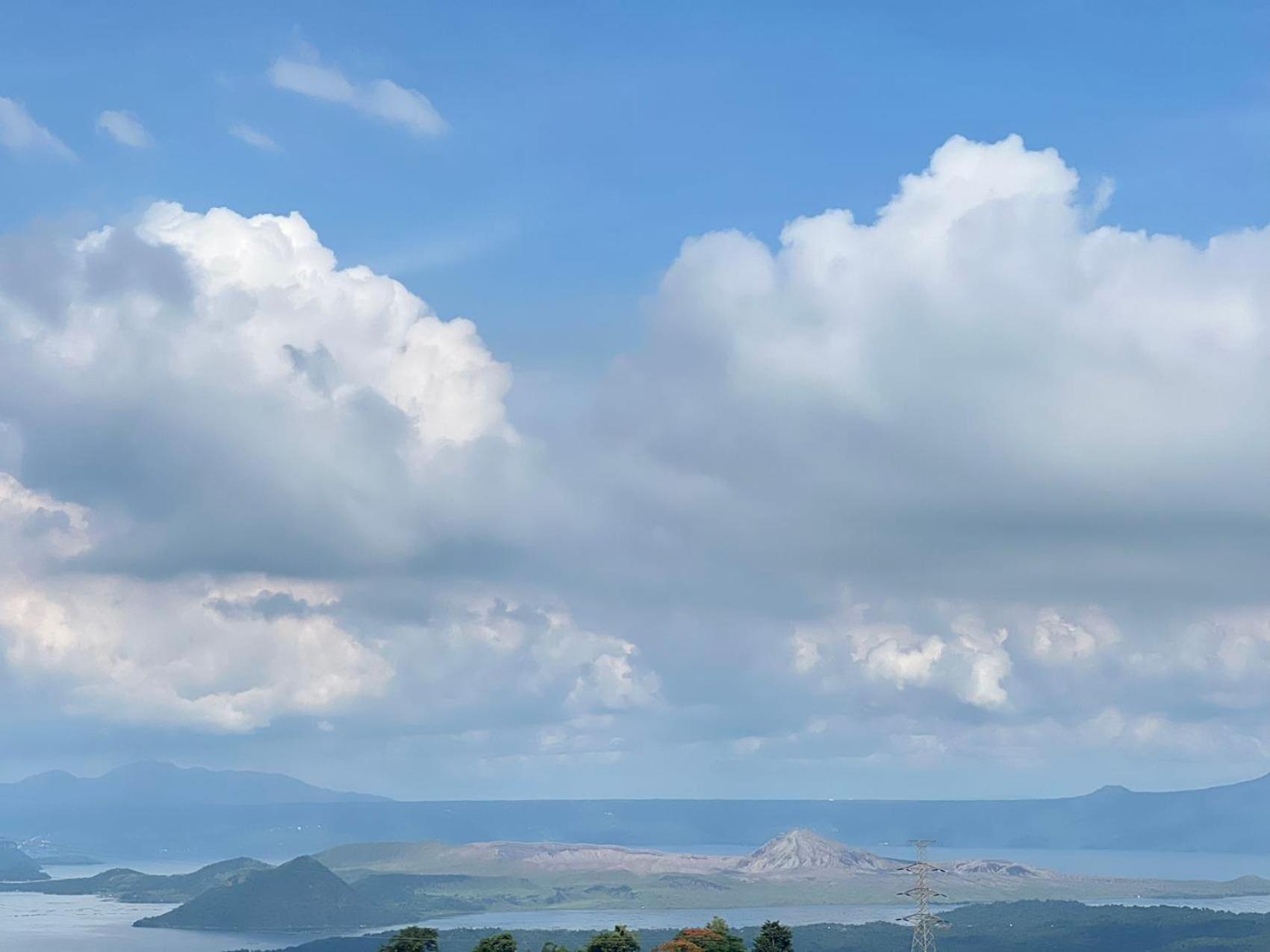 Splendido Tagagtay Taal Lake Staycation Free Parking Netflix No Free Pool Tagaytay City Exterior foto