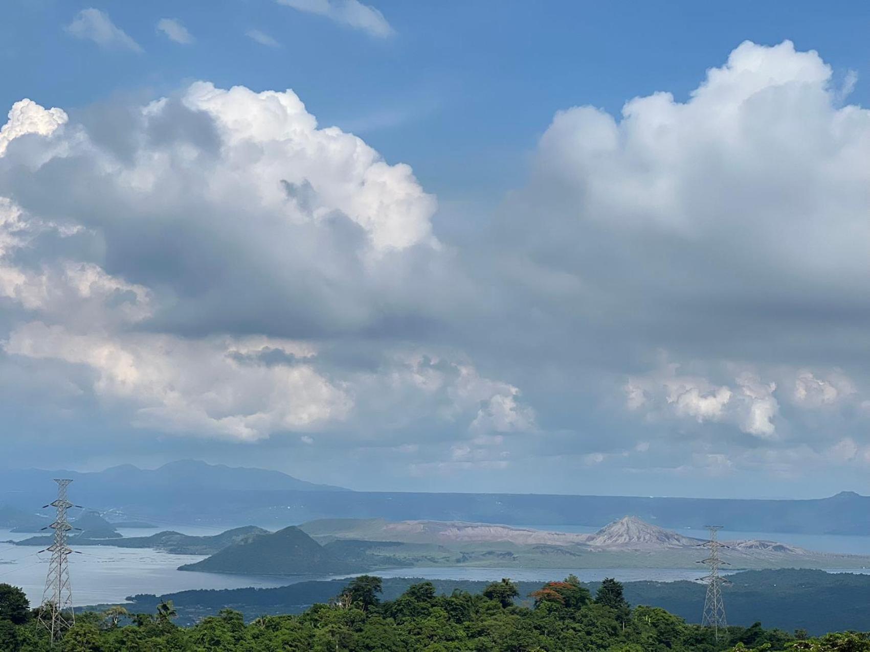 Splendido Tagagtay Taal Lake Staycation Free Parking Netflix No Free Pool Tagaytay City Exterior foto