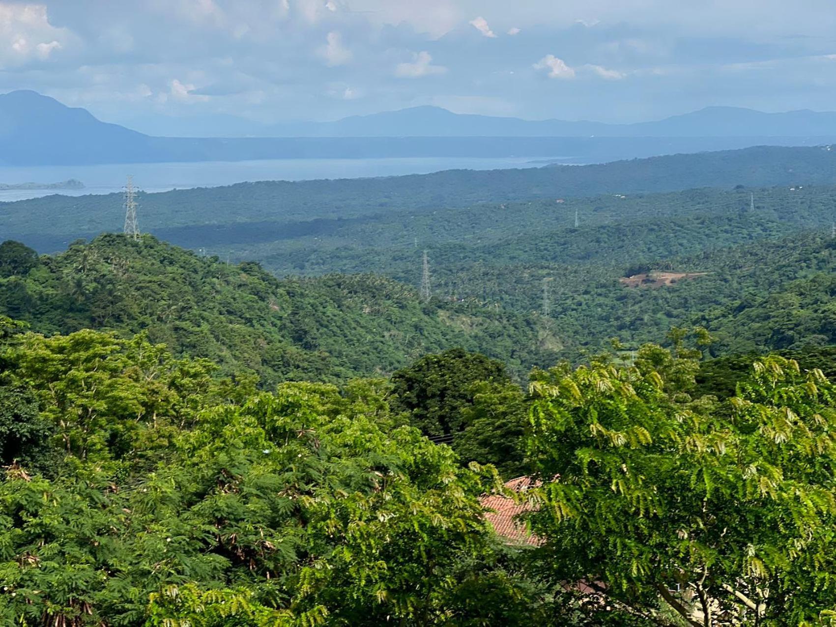 Splendido Tagagtay Taal Lake Staycation Free Parking Netflix No Free Pool Tagaytay City Exterior foto
