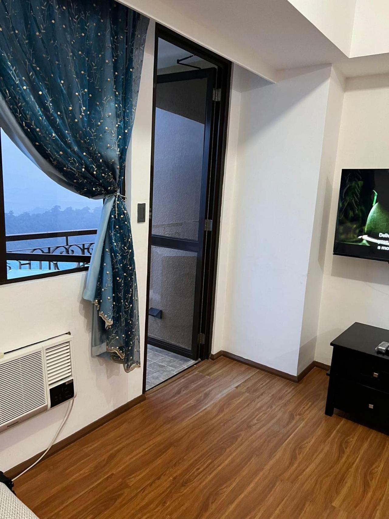 Splendido Tagagtay Taal Lake Staycation Free Parking Netflix No Free Pool Tagaytay City Exterior foto